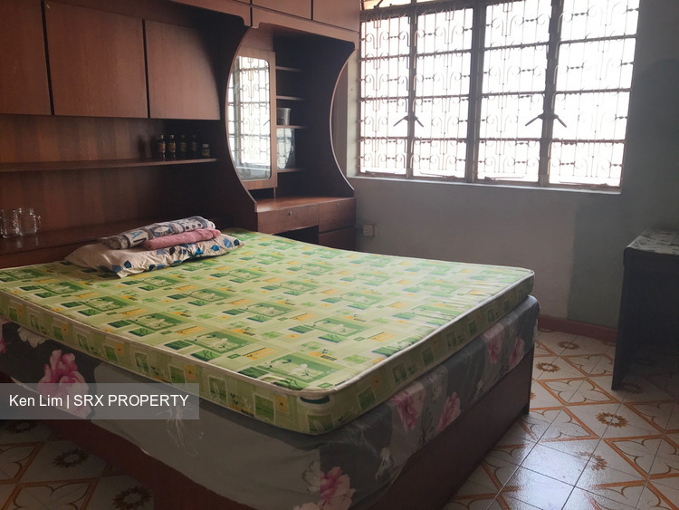 Sennett Estate (D13), Terrace #247635501